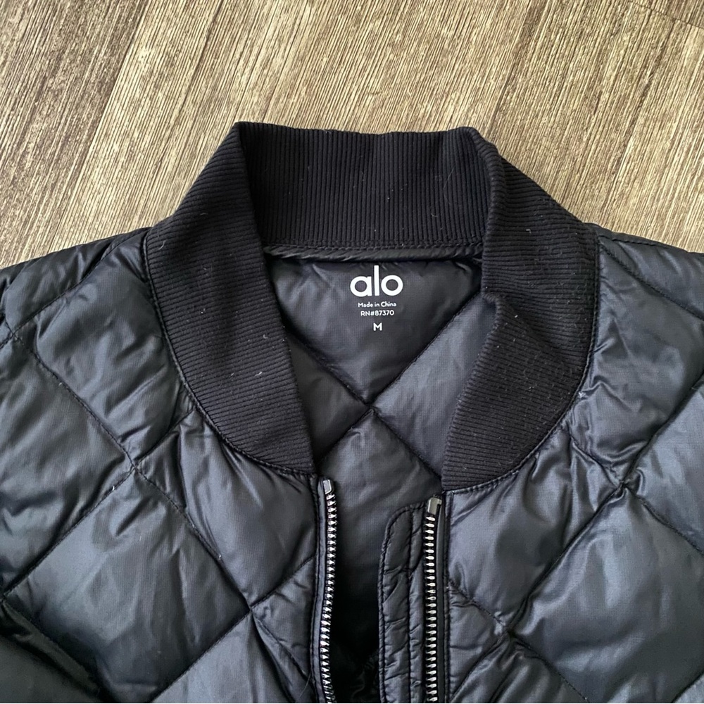 ALO Yoga Black Quilted Puffer Jacket